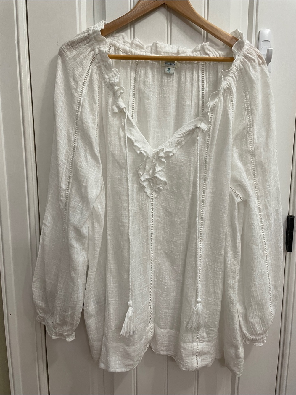 SUNDANCE  White Boho Peasant Top with Tassel Tie Size XXL - Picture 2 of 6